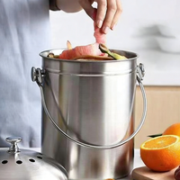 Vente en gros de poubelle à compost pour déchets alimentaires en acier inoxydable de 4,5 L avec couvercles, seau de rangement pour cuisine intérieure avec filtres à charbon