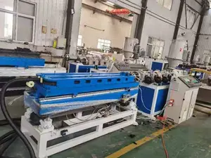 China Made Double Wall HDPE PVC Kunststoff Wellrohr Schlauch Extruder Maschine Produktions linie für HLK-Lüftungs system