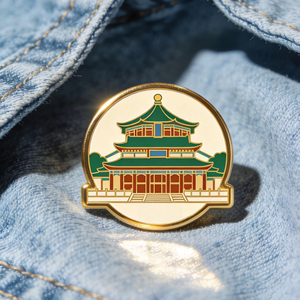 Badge épinglé commémoratif personnalisé pour anniversaire scolaire, en émail, artisanat métallique, forme ronde avec carte <span class=keywords><strong>de</strong></span> support, <span class=keywords><strong>prix</strong></span> direct usine - Product Image 1