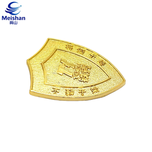 Distintivo in Lega Metallica Smaltata Traslucida con Ramo <span class=keywords><strong>di</strong></span> Ciliegio Meishan, Petali Rosa Pastello e Bianchi, Design Giardino Primaverile - Product Image 2