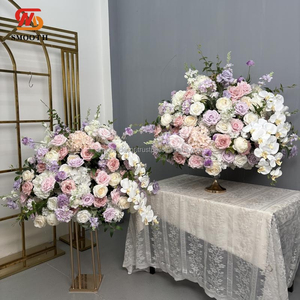 Boule de fleurs élégante de 80 cm en lavande pour décoration de table de mariage et d'événements - Product Image 6