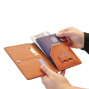 กระเป๋าใส่บัตรแบบสายคล้องข้อมือหนังเทียม พร้อมช่องใส่บัตร สำหรับใส่พาสปอร์ต บัตรต่างๆ และตั๋ว - Product Image 5