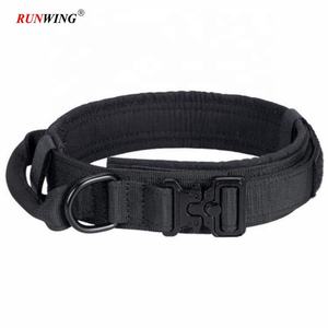 Arnés de Nailon Resistente para Perros con Hebilla Negra y Estilo de Pluma para Perros Activos - Product Image 1