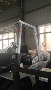 Gebruikt <span class=keywords><strong>TCM</strong></span> FD70 7 <span class=keywords><strong>TON</strong></span> dieselheftruck drietrapsmast 1020x100x1000 vorkafmetingen 1000mm laadcentrum Japanse oorsprong 2240mm - Product Image 2