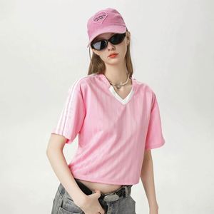 เสื้อครอปท็อปฟุตบอลออกแบบเอง ชุดยูนิฟอร์มเซ็กซี่ ระบายอากาศได้ดี แขนสั้น พิมพ์ลายดิจิทัล เสื้อยืดเชียร์ลีดเดอร์ - Product Image 1