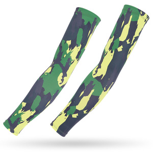 Maniche da <span class=keywords><strong>ciclismo</strong></span> con Logo personalizzato con protezione solare Design mimetico per sport all'aria aperta scaldini per calze a mano - Product Image 2
