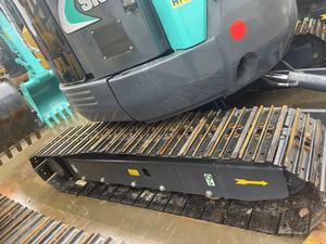 Mini-excavatrice d'occasion Kobelco SK40 2022, 4 tonnes, godet de 0,2 m, chenilles compactes, marteau brise-roche, dents de rechange, moteur Hitachi pour vidéo - Product Image 5