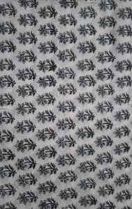 ชุดนอนผ้าฝ้ายพิมพ์ลายบล็อกแฮนด์เมดสำหรับผู้หญิง ระบายอากาศได้ดี น้ำหนักเบา เหมาะสำหรับการพักผ่อน - Product Image 2