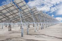 Fabricant de systèmes de montage au sol pour panneaux solaires, structure de montage PV en aluminium et acier sur mesure OEM pour projets solaires
