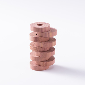 Anneau circulaire en bois de cèdre et bloc de cèdre rouge naturel personnalisé 4,0x0,85CM, emballage personnalisé, vente en gros directe usine Chine - Product Image 4