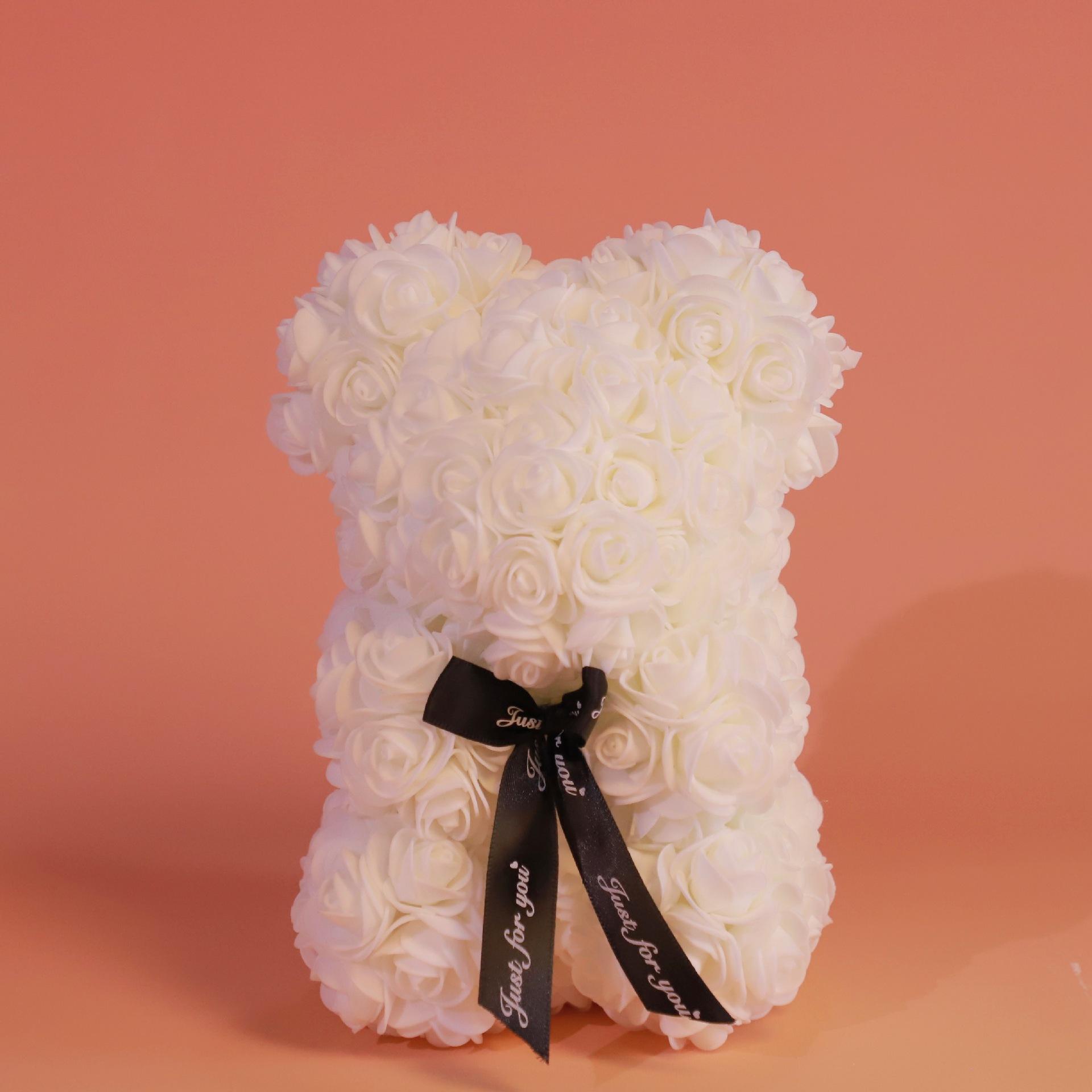 หมีดอกกุหลาบสีแดง