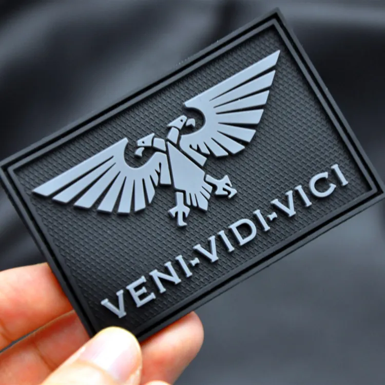 Patch en PVC avec logo personnalisé, pour vêtements, 100 pièces