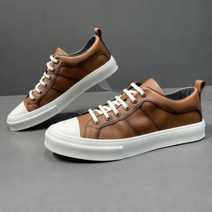 Baskets basses décontractées en cuir véritable blanc uni à lacets pour hommes, style luxe léger, respirantes <span class=keywords><strong>et</strong></span> polyvalentes - Product Image 1