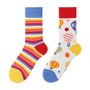 Calcetines Divertidos con Diseños Variados de Pingüinos, Fresas y Globos Aerostáticos, Ultra Suaves de Algodón, Regalo Ideal para Amantes <span class=keywords><strong>del</strong></span> Estilo Casual - Product Image 2