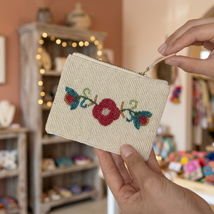 Bolso de Mano Rectangular con Cuentas y Cierre de Solapa con Diseño Floral, Hecho a Mano, Estilo de Fiesta, Colores y Logotipo Personalizables - Product Image 3