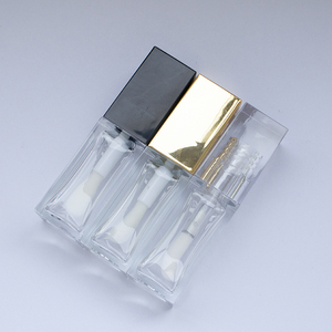 PETG 5.5 ml carré Big <span class=keywords><strong>Deo</strong></span> Foot or noir logo personnalisé vide en plastique transparent grand pinceau plat Tubes de brillant à lèvres Tubes d'huile à lèvres - Product Image 2