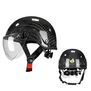 Medio casco <span class=keywords><strong>de</strong></span> fibra <span class=keywords><strong>de</strong></span> carbono Bicicleta eléctrica y motocicleta Casco <span class=keywords><strong>de</strong></span> seguridad <span class=keywords><strong>de</strong></span> verano para hombres y mujeres - Product Image 2