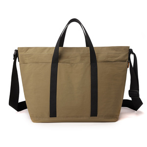 Sac bandoulière de luxe pour homme, nouveau design, haute qualité, fabrication sur mesure, sac à main de luxe pour l'extérieur avec logo personnalisé - Product Image 2
