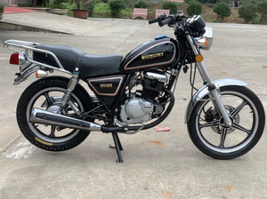 Resistente <span class=keywords><strong>Moto</strong></span> <span class=keywords><strong>Suzuki</strong></span> GN125 125cc a Benzina - Ideale per Strade Urbane ed Extraurbane - Product Image 4