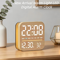Horloge à imitation de grain de bois OEM ODM, réveil LED avec affichage complet, lumière latérale chaude, 4 niveaux de luminosité, logo et emballage personnalisés
