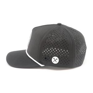 Gorra de Béisbol Personalizada de 5 Paneles con Logotipo de PVC y Cuerda, Gorra Impermeable con Perforaciones Cortadas a Láser, Gorra de Golf con Soporte para Tees - Product Image 3