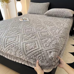 <span class=keywords><strong>Ensemble</strong></span> de couvre-<span class=keywords><strong>lit</strong></span> Jacquard tissé Jacquard en velours chaud taffle <span class=keywords><strong>Ensemble</strong></span> de couvre-<span class=keywords><strong>matelas</strong></span> de style américain Drap-housse 3 pièces pour l'hiver - Product Image 2