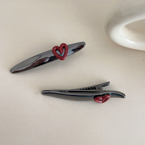 Pinza para el pelo de aleación con forma de corazón ondulado, rosa y plateada, tipo pico de pato para flequillo, estilo Y2K, unisex, 5 cm, de metal con perlas, de alta calidad, dulce - Product Image 4