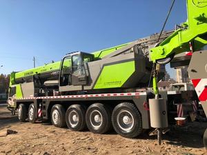 Grúa sobre Camión Zoomlion ZTC700H de 70T Usada de Alta Calidad en Venta, Elevación Segura, Piezas Sólidas para Trabajos de Construcción - Product Image 2