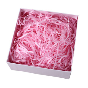 Rafia a granel, trozos <span class=keywords><strong>de</strong></span> papel triturado para rellenos <span class=keywords><strong>de</strong></span> cajas <span class=keywords><strong>de</strong></span> dulces para fiestas <span class=keywords><strong>de</strong></span> boda, decoración <span class=keywords><strong>de</strong></span> regalos, suministros <span class=keywords><strong>de</strong></span> hierba plisada para <span class=keywords><strong>nido</strong></span>. - Product Image 5