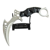 Biochemical 8 Game Chris Redfield Mechanical Claws Knifes Weapons Model Craft Decoration Alloy Resident Evil