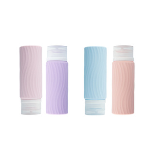 फैक्टरी थोक साधारण पट्टियों 90 मिली सिलिकॉन यात्रा बोतल शैम्पू यात्रा सामान शौचालय बैग सिलिकॉन यात्रा किट - Product Image 2