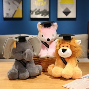Article phare : Peluche lion mignon de remise de diplôme, lion en peluche premium et moelleux pour souvenir de fête de remise de diplôme - Product Image 3