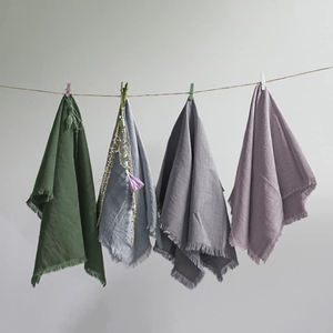 Serviette jetable en lin 100% brodée à la main, couleur et logo personnalisables pour la maison, l'avion, la restauration - Product Image 2