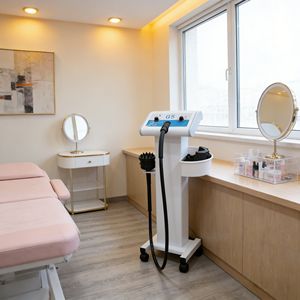 Máquina de Masaje <span class=keywords><strong>Corporal</strong></span> Vertical 5 en 1 con Vibración G5, Adelgazante y de Belleza, con Vibrador de 5 Cabezales <span class=keywords><strong>para</strong></span> Equipos de Salón de Belleza - Product Image 1