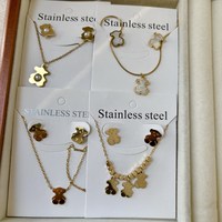 Conjunto de Collar y Pendientes de Oso de Peluche con Baño de Oro, Antialérgico, Accesorios Lindos para Mujer