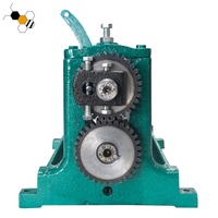 Machine manuelle d'embossage de fond de teint en cire d'abeille rouleau d'estampage à la cire d'abeille pour l'apiculture