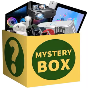 Caja Misteriosa con Consola de Juegos, Altavoz, Audífonos Inalámbricos, Ratón, Mini Cámara, Regalo Sorpresa - Product Image 1