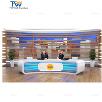 Bureau de diffusion de nouvelles télévisées de studio de musique avec éclairage LED moderne avec plateforme Surface solide Bureau de réception pour hôtel salle de sport école
