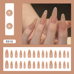 Faux ongles modernes de qualité supérieure, transparents effet glace, à presser, longs, forme amande, nude, élégants - Product Image 4