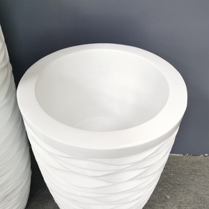 Maceta Moderna con Diseño Floral en Relieve, Blanca, <span class=keywords><strong>de</strong></span> <span class=keywords><strong>Fibra</strong></span> <span class=keywords><strong>de</strong></span> <span class=keywords><strong>Vidrio</strong></span>, en Forma <span class=keywords><strong>de</strong></span> Cubo, para Flores Artificiales, Hogar y Jardín - Product Image 4