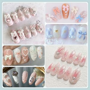 Breloques 3D en résine pour ongles, assortiment de perles plates, cœurs et nœuds, accessoires de décoration pour nail art, application facile pour manucure DIY en salon - Product Image 5