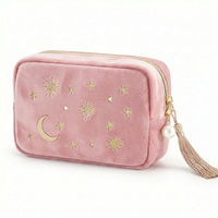 Pochette cosmétique en velours brodée sur mesure pour la vente en gros, avec fermeture éclair à pompon, étui de rangement pour maquillage, trousse de maquillage pratique