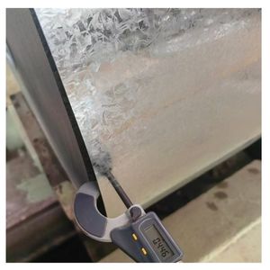 Dx51D Z80G Z60 Z275 hdgi SGCC ขดลวดเหล็กชุบสังกะสีชุบสังกะสีแบบจุ่มร้อนแบบมาตรฐานเคลือบ ASTM ทาน้ำมันเล็กน้อยสำหรับท่อ - Product Image 3