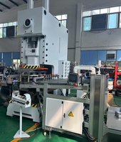 Machine de fabrication de barquettes et de plats en aluminium pour aliments, prix usine