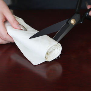 กรรไกรตัดผ้าอุตสาหกรรมยี่ห้อกีซอง ใบมีดเหล็กกล้าคาร์บอน ด้ามจับโลหะผสม - Product Image 2