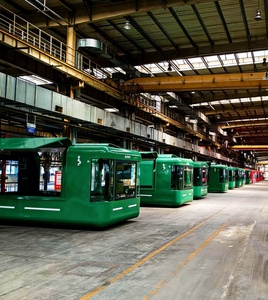 งานฝีมือโลหะแบบกำหนดเอง รถกระเช้าชมวิวในพื้นที่ท่องเที่ยว กระจกพาโนรามา รถขายอาหารเคลื่อนที่ รีสอร์ทบนภูเขา สวนสนุก - Product Image 1