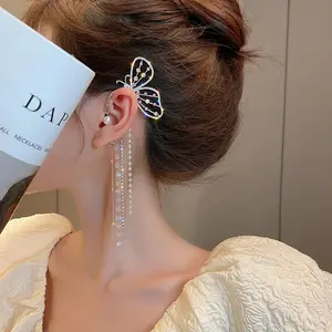 2022 Fashion Crystal Butterfly Clip orecchino per le donne Pearl Bead Ear Cuff Long nappe Charm Hollow orecchini Clip Jewelry