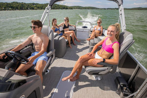 <span class=keywords><strong>2022</strong></span> Kinocean Chine luxe 25Ft aluminium ponton bateau de pêche avec <span class=keywords><strong>moteur</strong></span> <span class=keywords><strong>hors</strong></span>-<span class=keywords><strong>bord</strong></span> meilleure qualité pour les fêtes sportives et la vente - Product Image 4