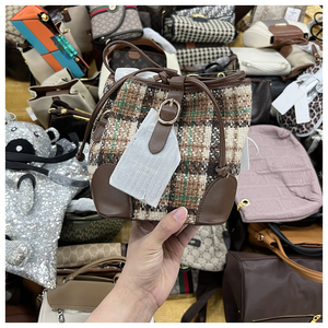 Lot de sacs de marque d'occasion de haute qualité en balles – Sacs à bandoulière usagés de marque - Product Image 5