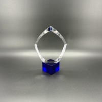 Trophée en cristal au design nouveau et populaire pour cadeau souvenir, trophée en cristal transparent